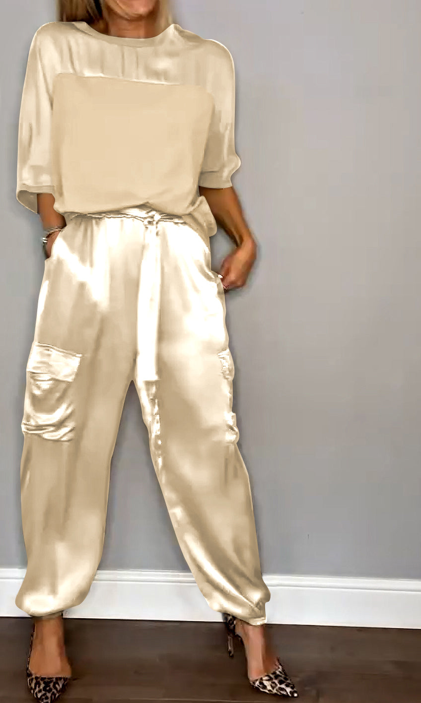 Lovellas - Stijlvolle casual satijnen set
